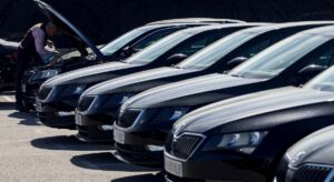 La inestabilidad de Alemania y Francia amenaza con paralizar el motor de la UE en los meses clave