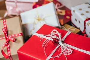 La magia de los regalos y los riesgos de exponerlos en redes sociales