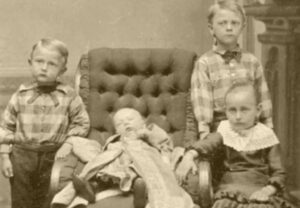 La muerte de niños se extendió a mitad del siglo