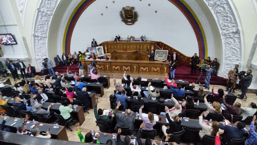 Ley Bolívar podría frenar reformas electorales según diputado Aníbal Sánchez