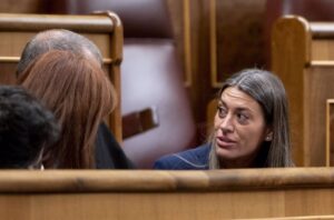 Los letrados del Congreso no ven problema en tramitar la iniciativa en la que Junts pide una cuestión de confianza