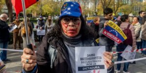 Los venezolanos se manifiestan por la liberación de los presos políticos y el respeto a la victoria de Edmundo González