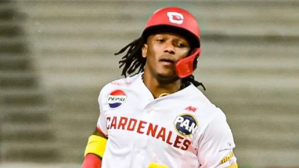 Luisángel Acuña a ritmo de récord de bases robadas