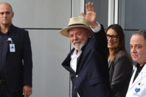 Lula da Silva deja el hospital tras cirugía craneal