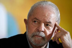 Lula, operado de urgencia para drenar un hematoma craneal: "El presidente está bien, bajo vigilancia en la UCI"