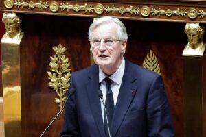 Macron dice que no dimitirá antes de que finalice su mandato