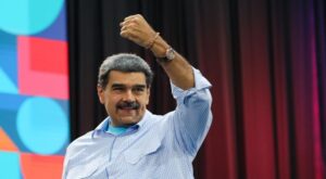 Maduro anuncia creación de brigadas populares milicianas de la Casa Militar