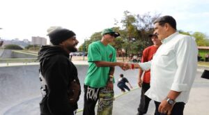 Maduro inaugura Parque de Patinaje Extremo 'Alí Primera'