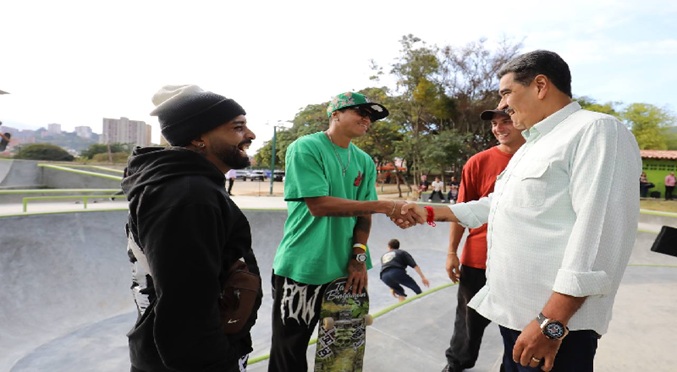 Maduro inaugura Parque de Patinaje Extremo 'Alí Primera'