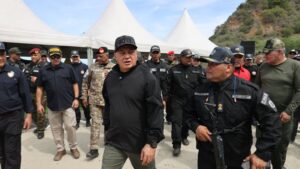 Ministro Cabello prometió acabar con las bandas en 2025