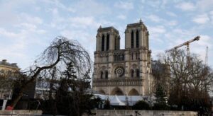 Notre Dame renace ante líderes de todo el mundo en una Francia cargada de incertidumbre
