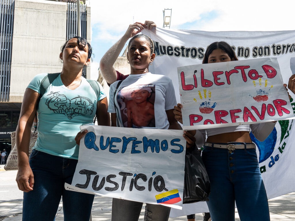 ONG celebran excarcelación de una adolescente detenida tras los comicios en Venezuela