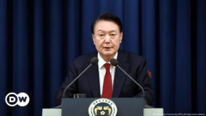 Piden dimisión de presidente surcoreano por ley marcial – DW – 04/12/2024