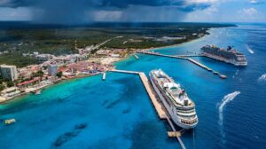 Posponen impuesto a cruceros en México