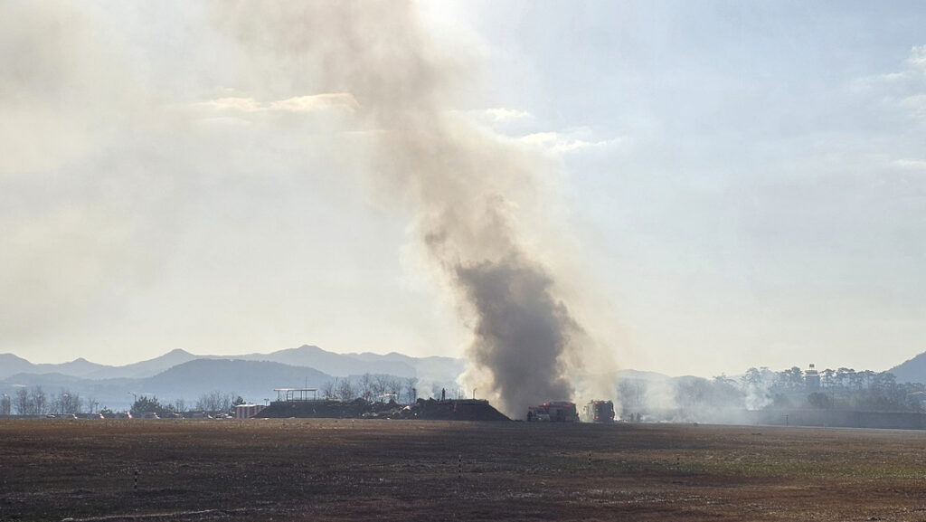 Primeras imágenes del avión de pasajeros accidentado en Corea del Sur - AlbertoNews
