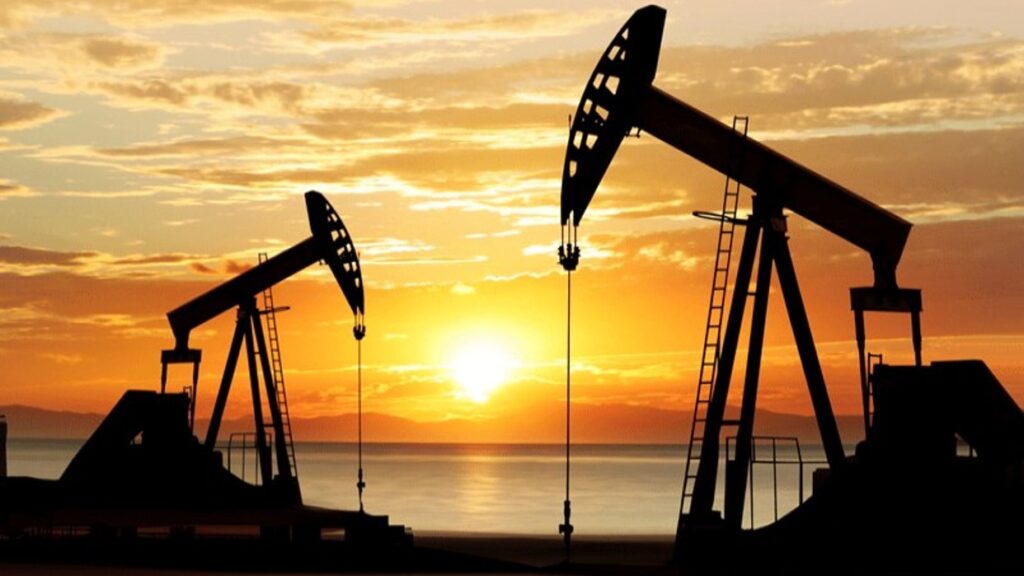 Promesa de Trump de bajar precio del petróleo beneficiaría a Venezuela: Reuters