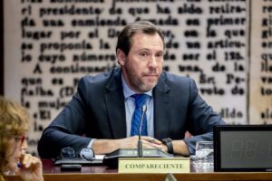 Puente asegura que de los contratos presentados por Aldama dos no se adjudicaron y solo uno fue con Ábalos como ministro