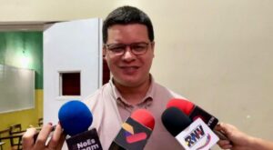 Renunció el alcalde de Valencia, Julio Fuenmayor