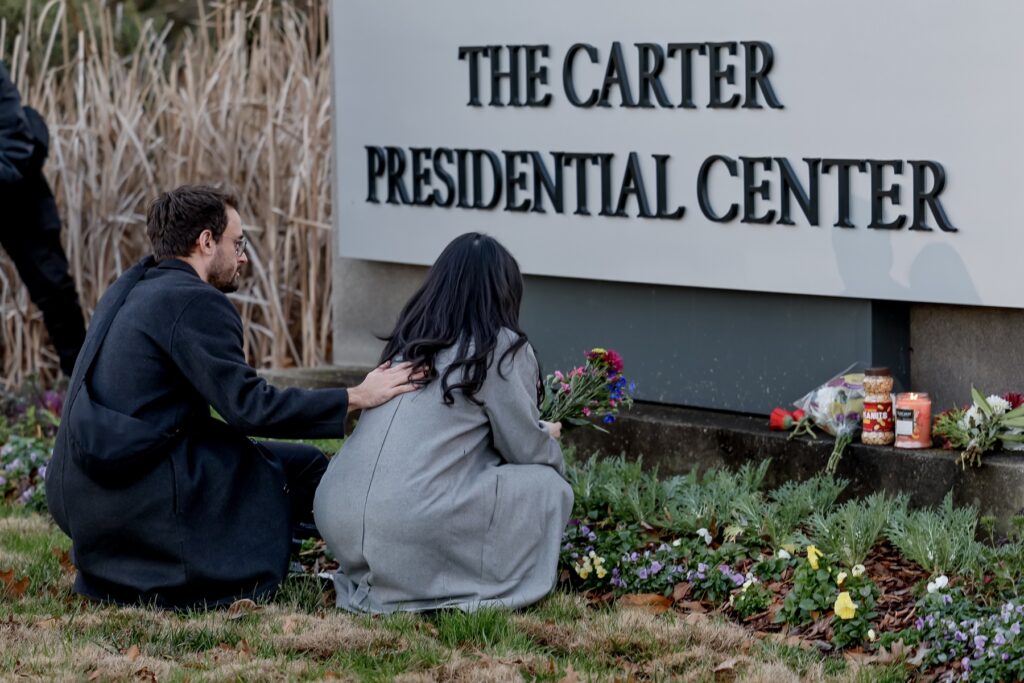 Republicanos y demócratas olvidan sus diferencias al recordar la figura y el legado de Carter - AlbertoNews