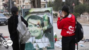Rusia afirma que al Assad dimitió y abandonó Siria – DW – 08/12/2024