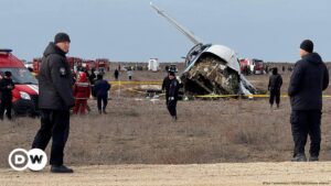 Rusia habría impactado el avión que cayó en Kazajistán – DW – 26/12/2024