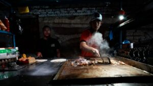 Suspenden prolongados apagones en Ecuador tras meses de racionamientos