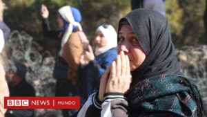 Siria: la carrera contrarreloj para liberar a los presos de la cárcel de Saydnaya, considerada el "matadero humano" del régimen de Bashar al Assad