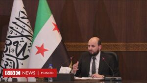 Siria: la polémica bandera de los rebeldes que plantea interrogantes sobre el futuro político del país