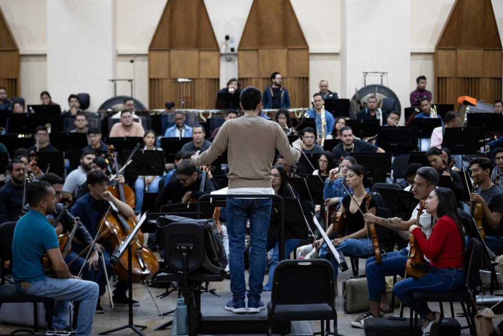 Sistema de Orquestas y Coros Juveniles e Infantiles de Venezuela, rumbo a los 50 años de "transformación" musical (Fotos) - AlbertoNews