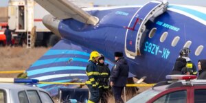 Sospechas de ataque ruso en el avión estrellado en Kazajistán