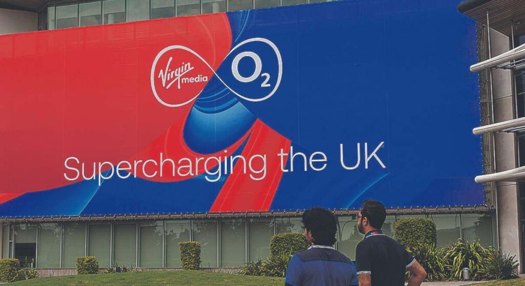 Telefónica inicia la venta de hasta el 40% de su fibra británica por 1.200 millones