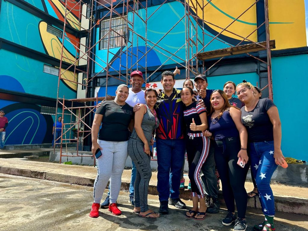 Tito Oviedo inicia diciembre inspeccionando obras | Diario El Luchador