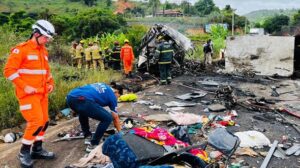Trágico accidente en Brasil, con decenas de muertos, en un accidente múltiple