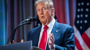 Trump advierte que migrantes venezolanos tendrán que regresar
