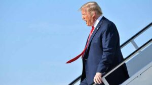Trump demanda a un medio de Iowa por «injerencia electoral»