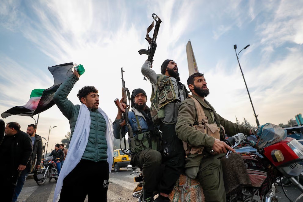 Turquía y Rusia se involucran en delicadas maniobras sobre Siria tras caída de Bashar al Assad - AlbertoNews