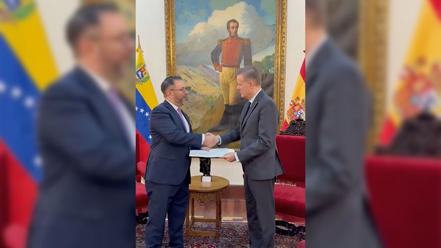 ÚLTIMA HORA | Cancillería recibe cartas credenciales del embajador español en Venezuela y transmiten su intención de "fortalecer las relaciones de respeto mutuo" - AlbertoNews