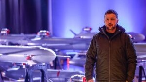 Ucrania muestra un nuevo "cohete-dron" para dar mayor alcance a sus ataques