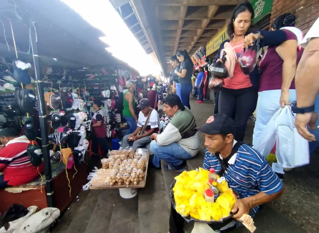 Últimas compras de Navidad "revientan" el centro de Maracaibo