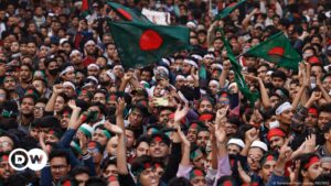 Una multitud exige en Bangladés avances en las reformas – DW – 31/12/2024
