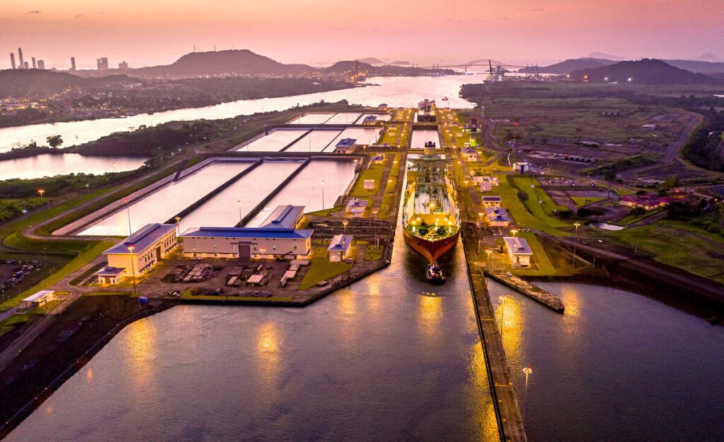 Venezuela apoya soberanía de Panamá sobre el Canal