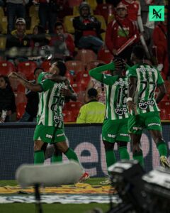 Victoria contundente: Nacional vence 3-0 a Santa Fe y lidera el cuadrangular A.