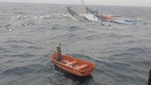 angustioso rescate de 35 náufragos que habían zarpado de Buenaventura