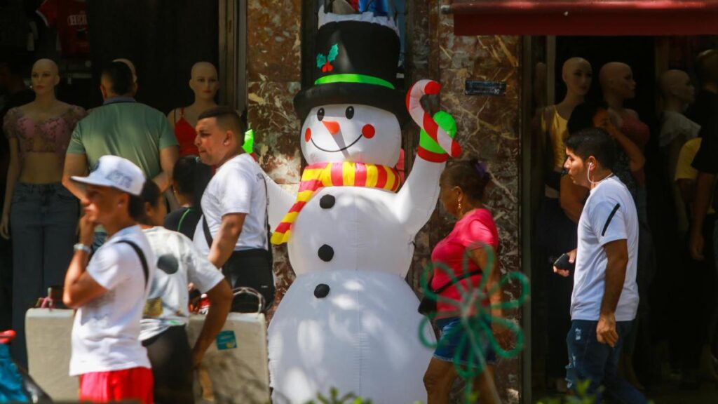 comerciantes refuerzan la seguridad en esta Navidad