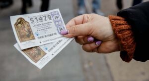 "cuidado con los décimos falsos"