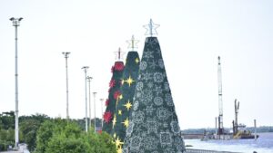 encendido del alumbrado navideño en el Malecón