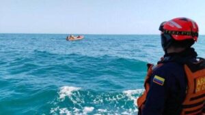 la misteriosa desaparición de turista italiano tras caer al fondo del mar en Cholón