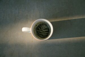 los 14 mitos más comunes sobre el café, puestos a prueba por la ciencia