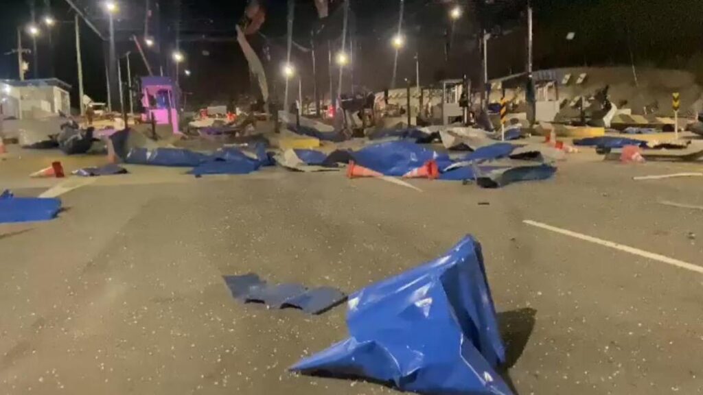 motobomba deja dos policías y una persona herida