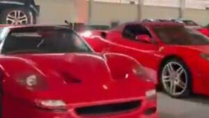 rebeldes saquearon la colección de autos lujosos de Bashar Al Assad